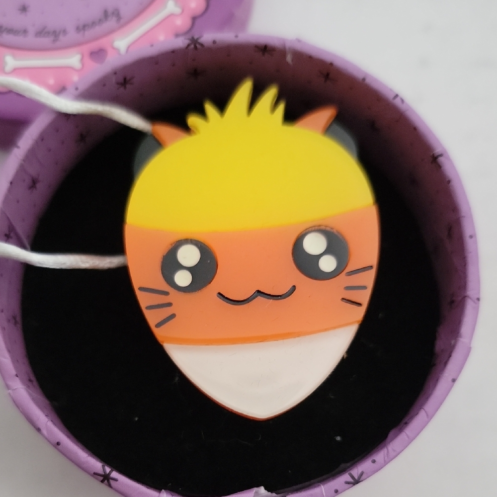 Cute Orange and Yellow Cat Brooch